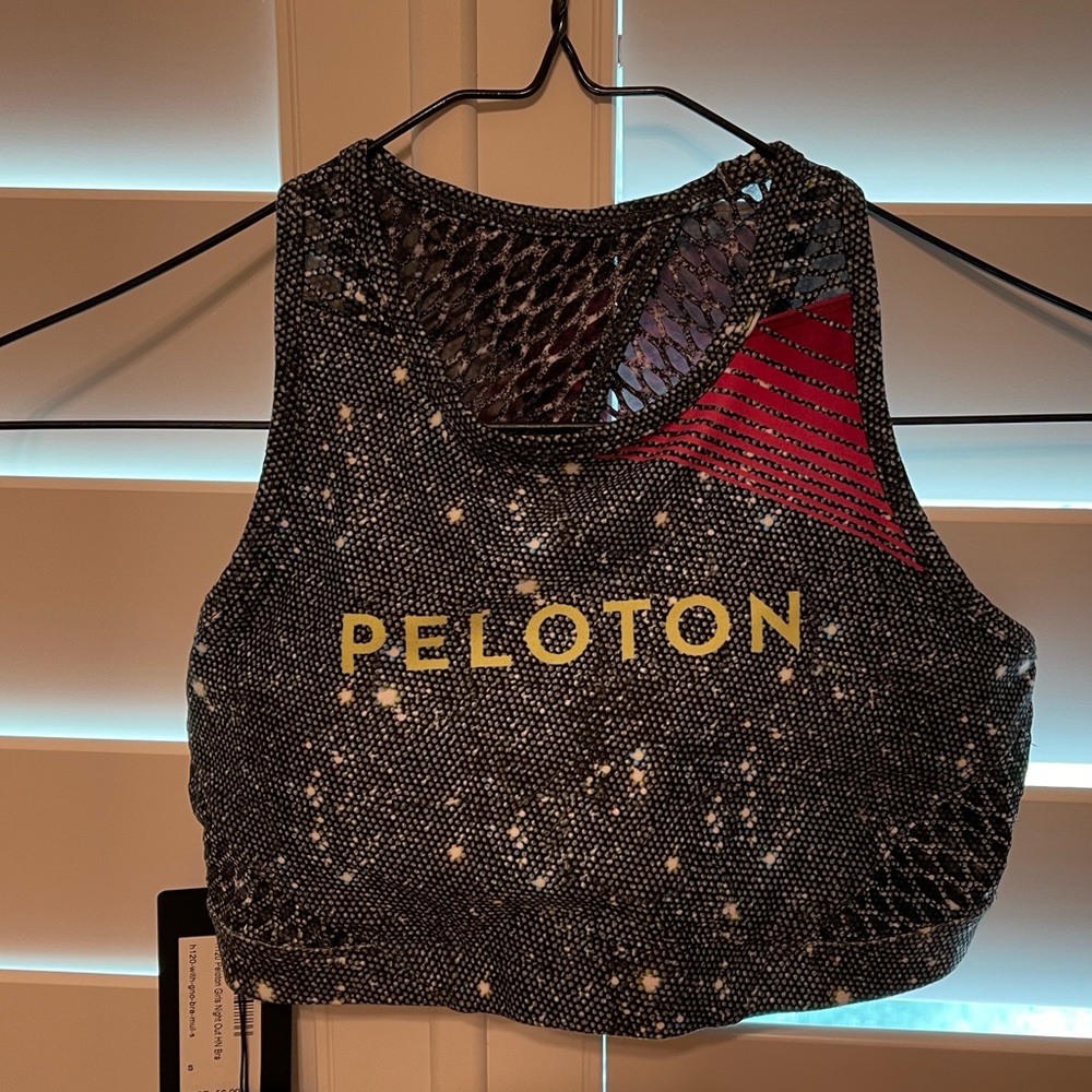 NWT never worn Peloton sports bra